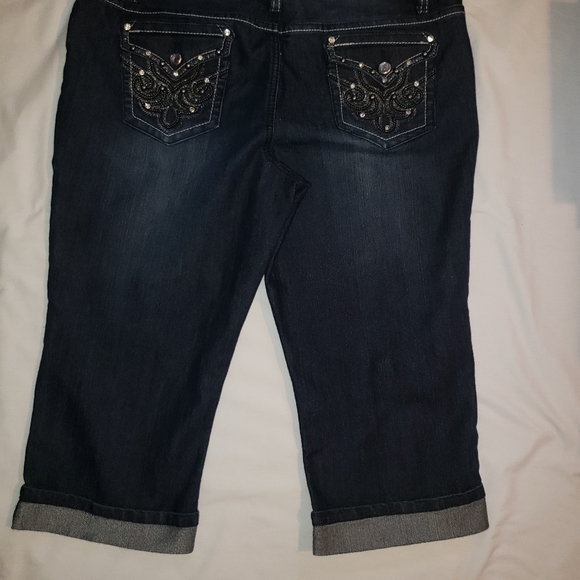 Earl Jean Womens Sz 15 Denim Cuffed Capri Jeans - Picture 12 of 12